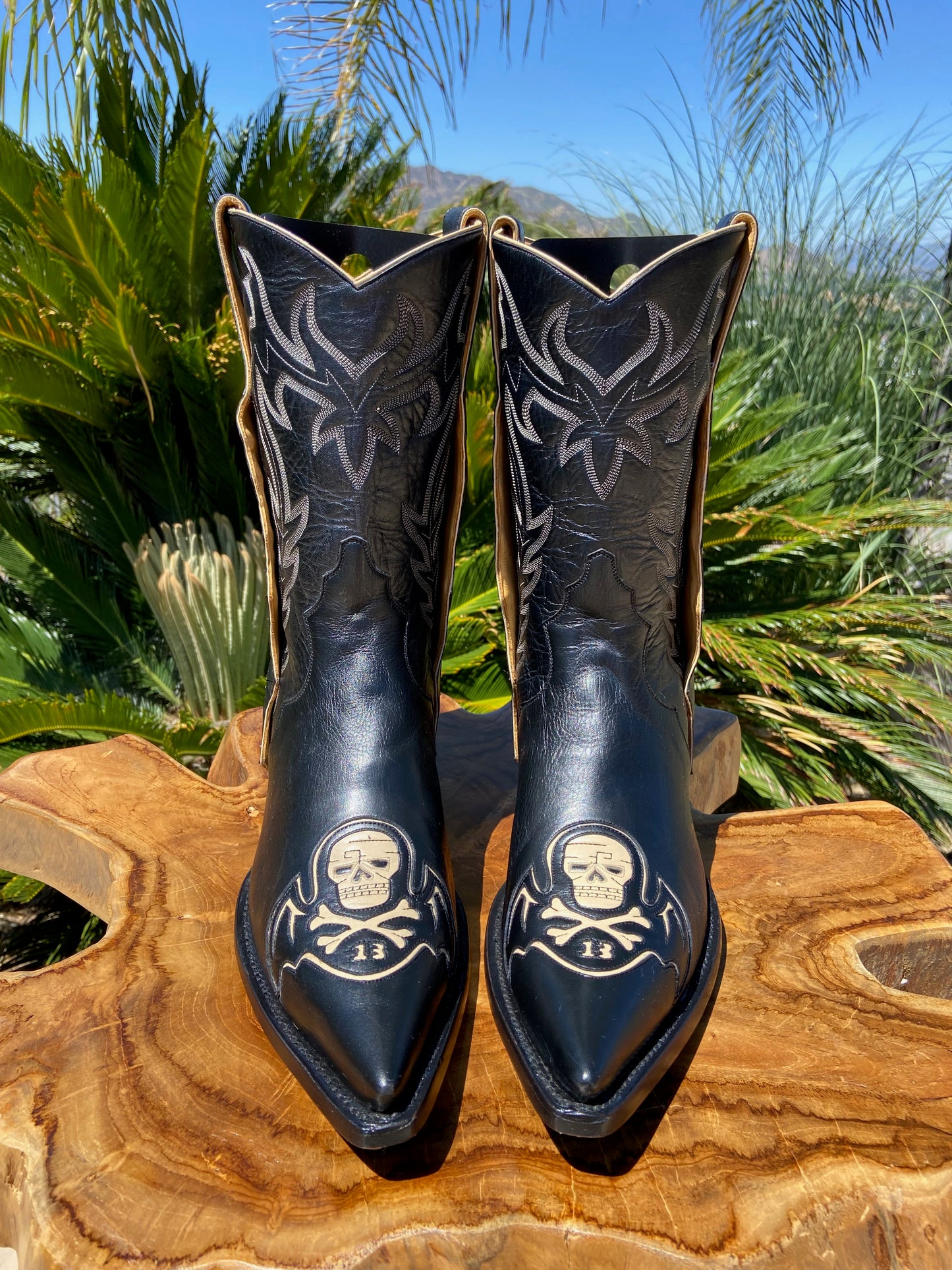 Liberty Custom Skull and Cross Bones 13 Cowboy Boots 10.5 D