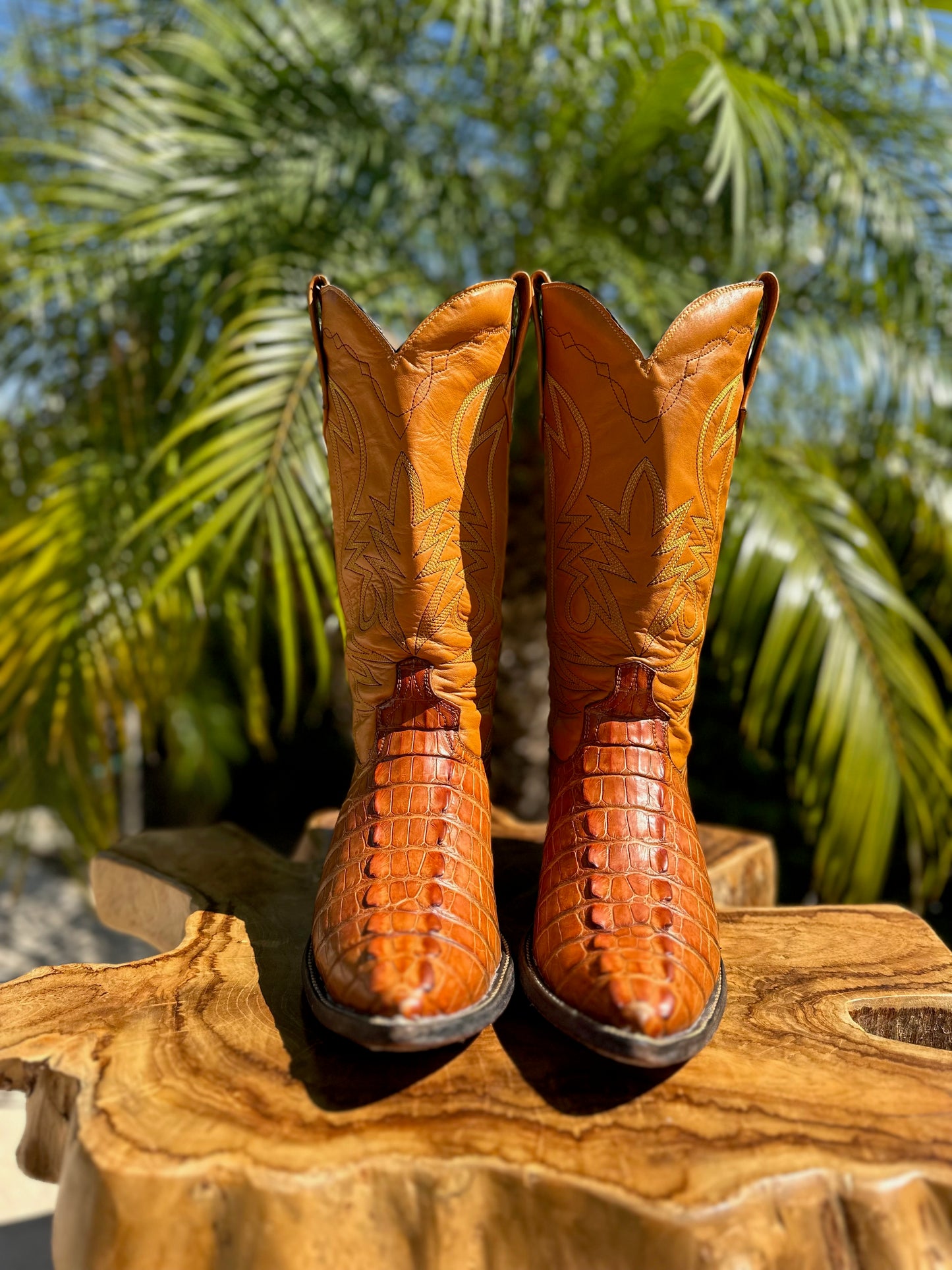 Osuna Custom American Alligator Tail Cowboy Boots size 9 D