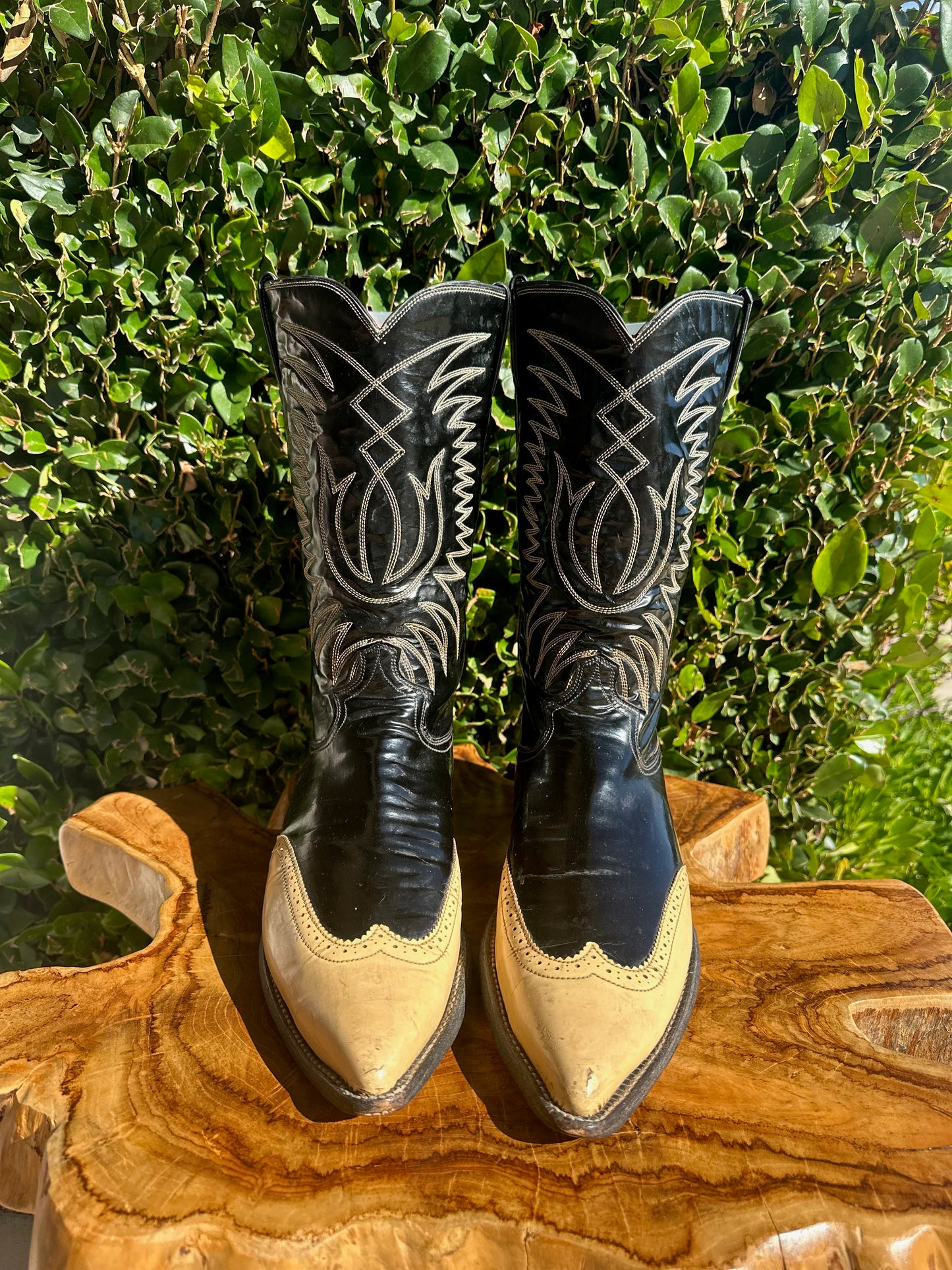 1960's Justin Patent Leather Cowboy Boots size 10 C