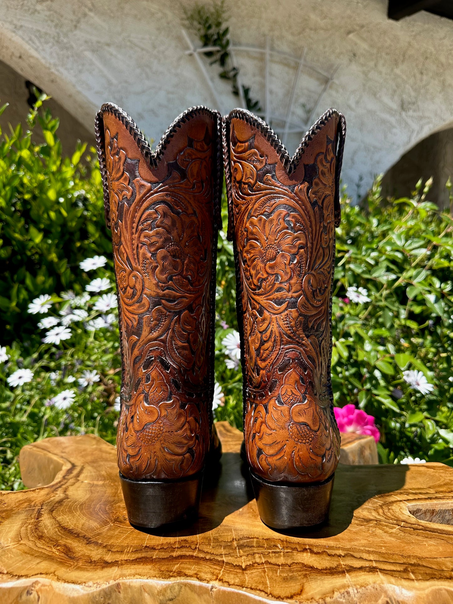 Liberty Custom Hand Tooled Cowboy Boots size 9.5 D